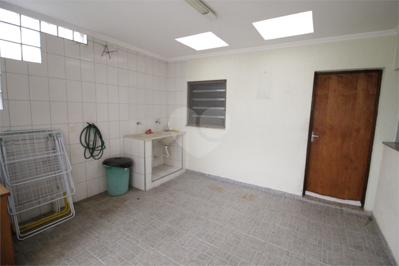 área de serviço (casa principal)