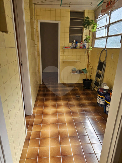 Foto REO1142249