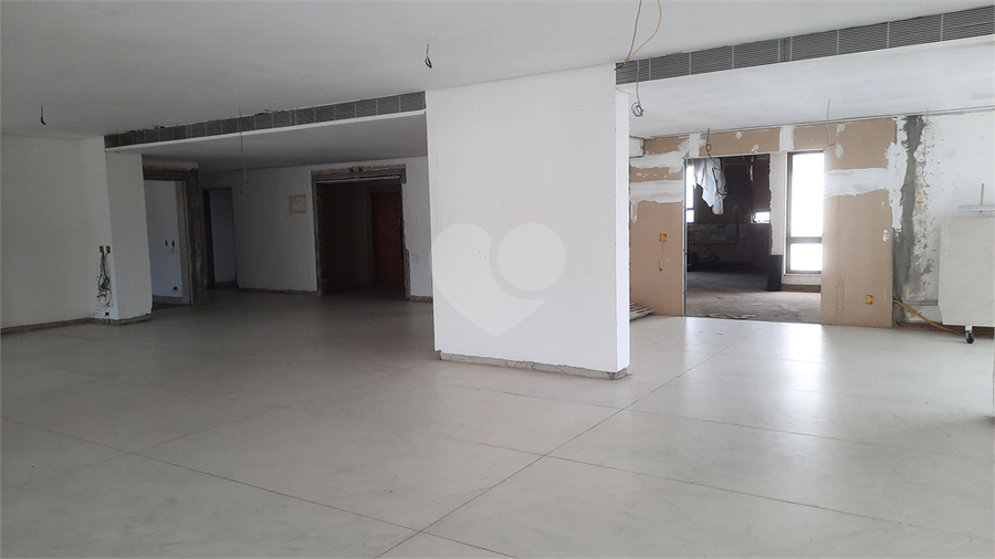 Amplo e bem iluminado