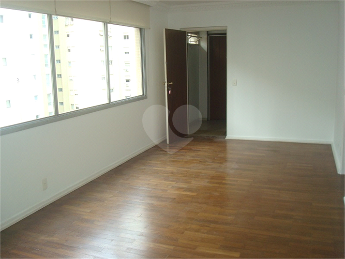 Foto REO114476