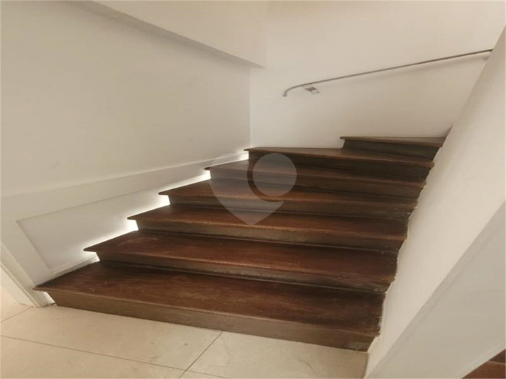 Foto REO1144912