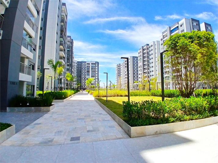 área interna entre as torres