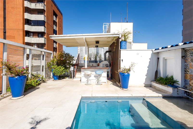 Foto REO114874
