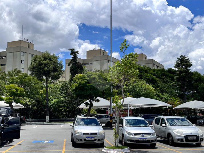 Vista do condomínio a partir do Max Atacadista