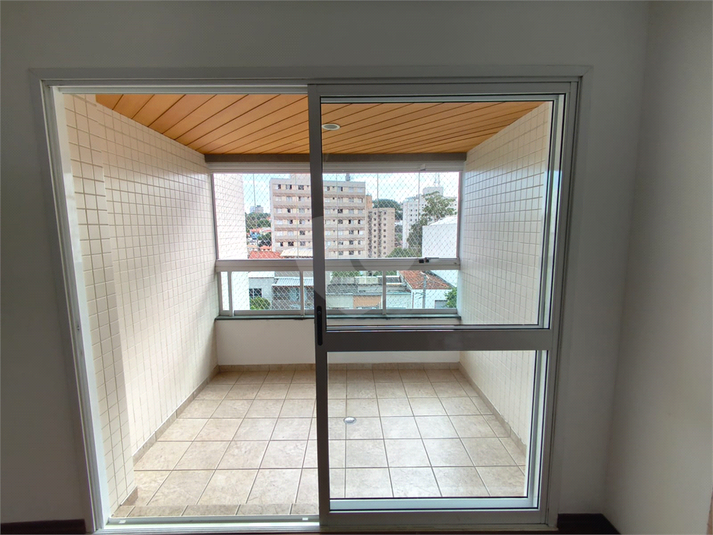 Varanda com fechamento em vidro Temperado