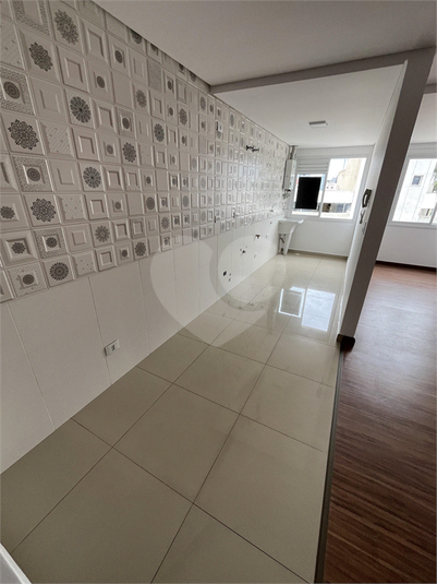 Cozinha com lavanderia