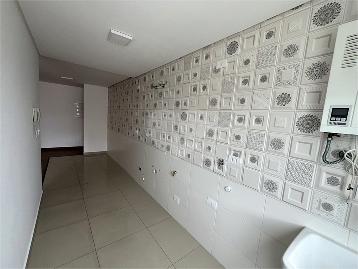 Cozinha com lavanderia