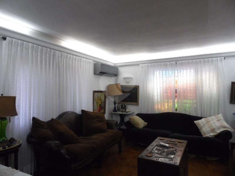 Venda Casa térrea São Paulo Pacaembu REO115466 10