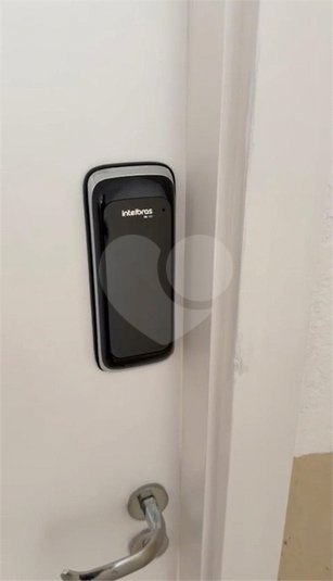 Fechadura eletrônica