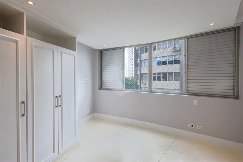 Foto REO1156620