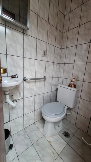 banheiro do quarto adicional 