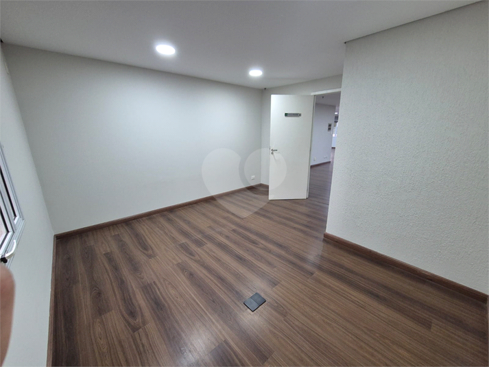 Foto REO1159215