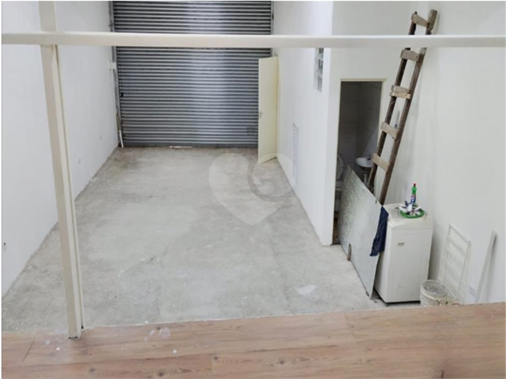 Porta de aço automatizada