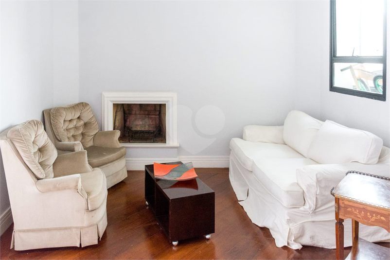 Foto REO1162175