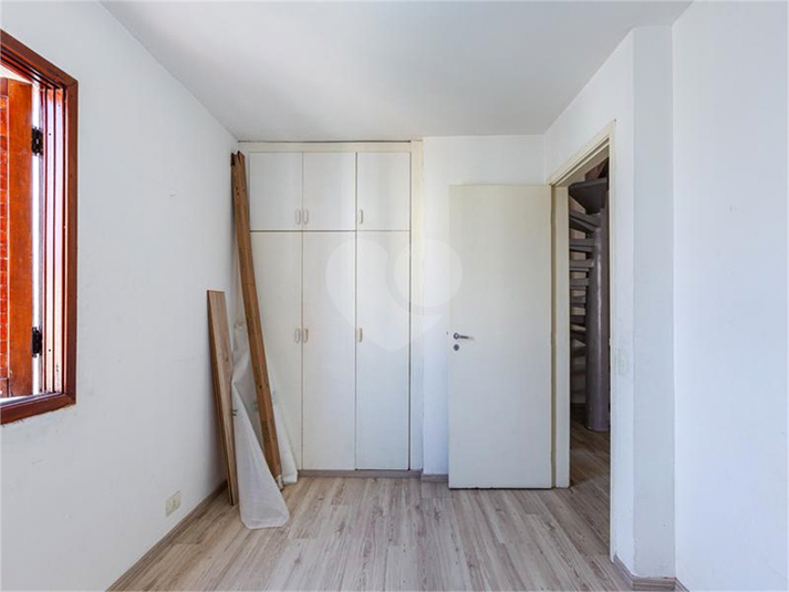 Foto REO1162508