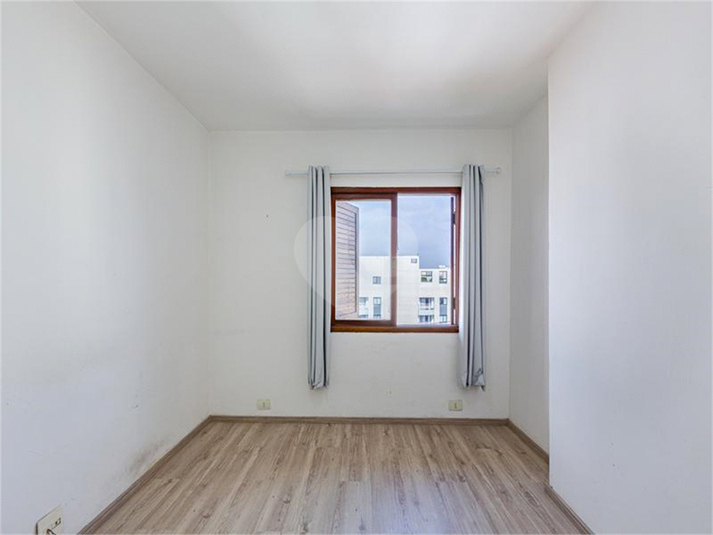 Foto REO1162508
