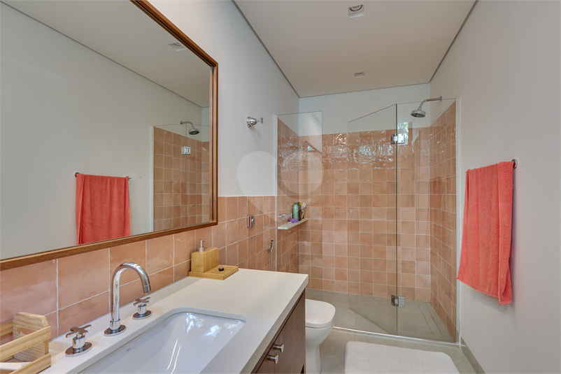 Banheiro hóspede, piso inferior