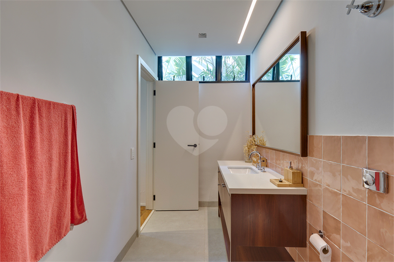 Banheiro hóspede, piso inferior