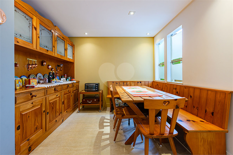 Foto REO1165067