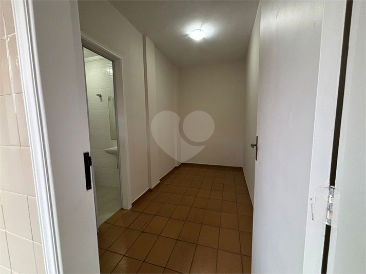 DEPENDENCIAS c/ banheiro 