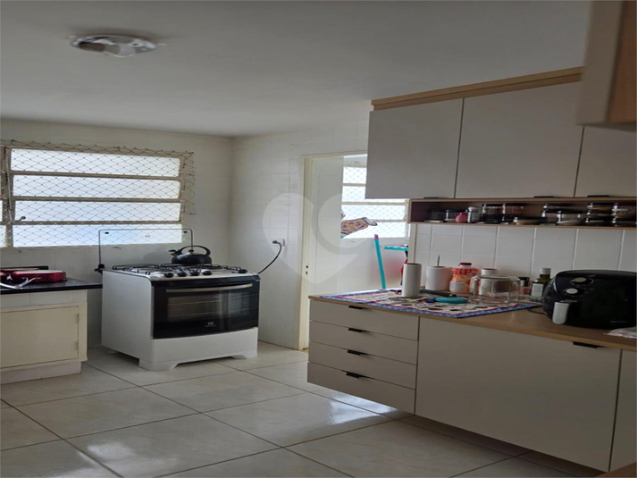 Foto REO1166047