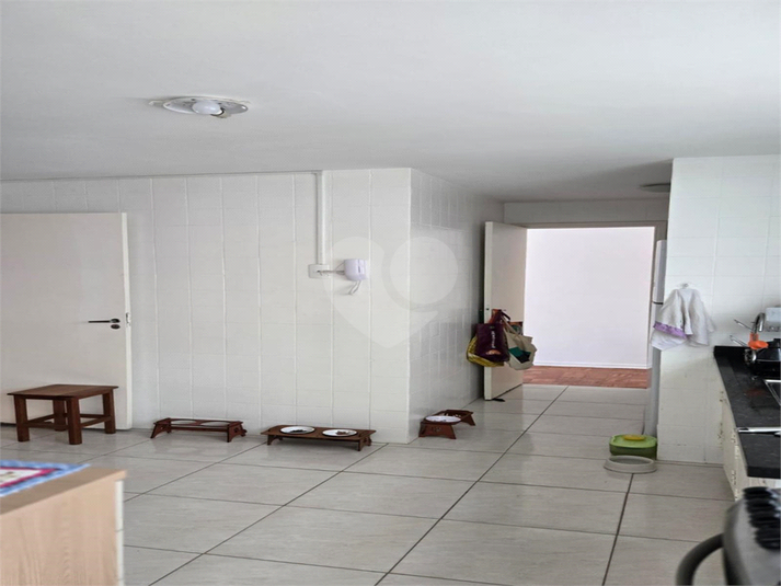 Foto REO1166047
