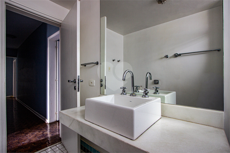 Foto REO1166235