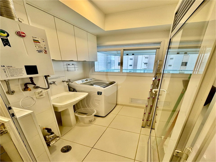 VISTA COZINHA LAVANDERIA SACADA