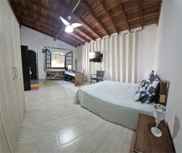 Foto REO1166652