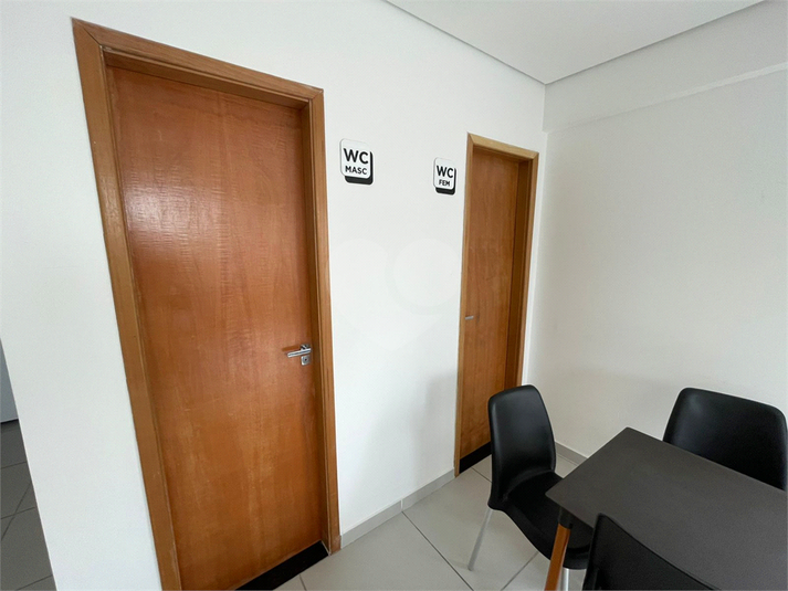 BANHEIROS SALÃO FESTA