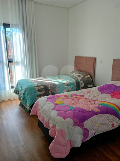Foto REO1174646