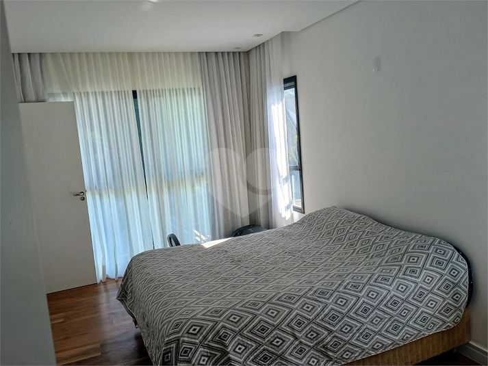 Foto REO1174646