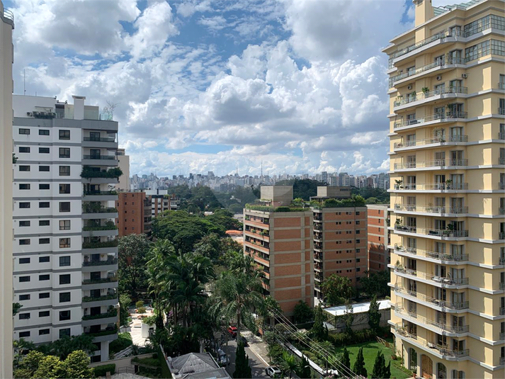 Foto REO1174998