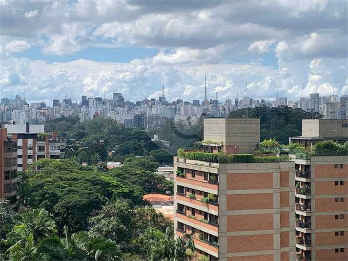 Foto REO1174998