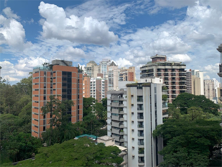 Foto REO1174998