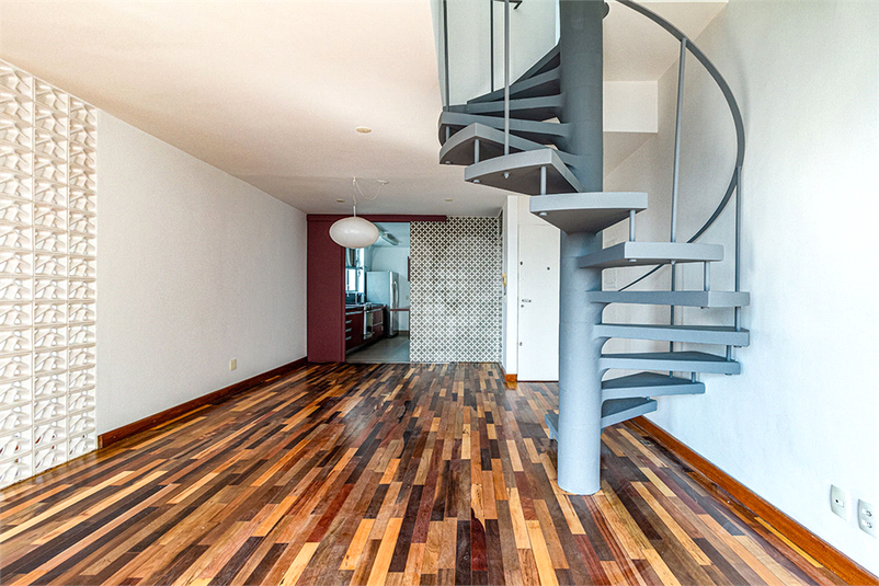 Foto REO1176260