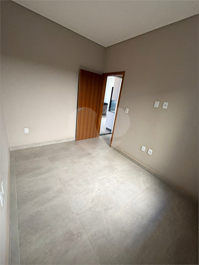 Foto REO1176382
