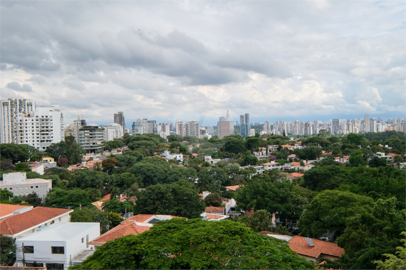 Foto REO1176657