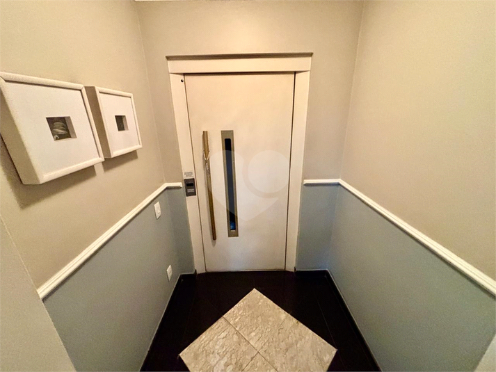 Foto REO1176844