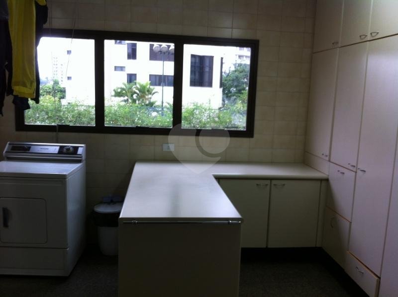 Venda Apartamento São Paulo Real Parque REO117740 35