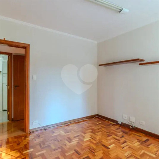 Foto REO1177447
