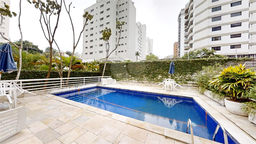 Venda Apartamento São Paulo Real Parque REO11775 49