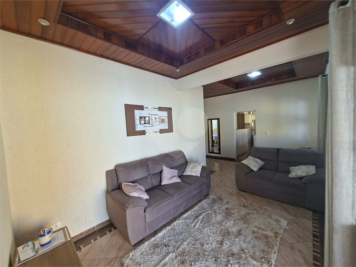 Foto REO1177527