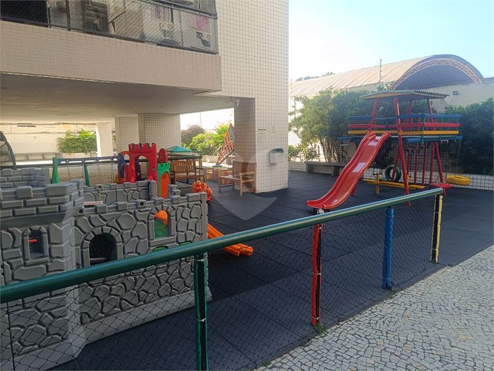 Foto REO1177555