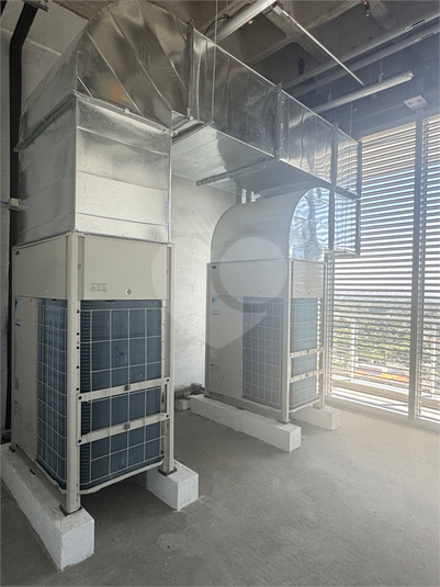 Maquinário Ar condicionado.