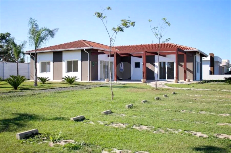Foto REO1179501