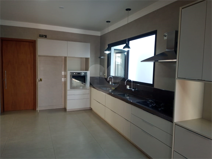 Foto REO1180033