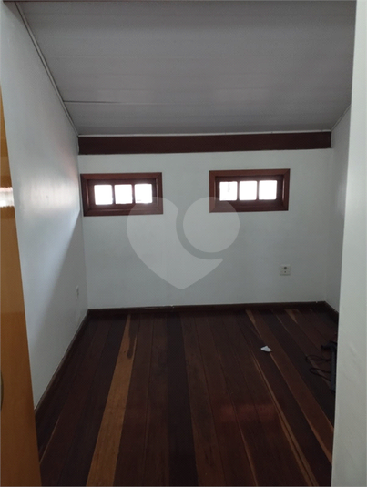 Foto REO1180116