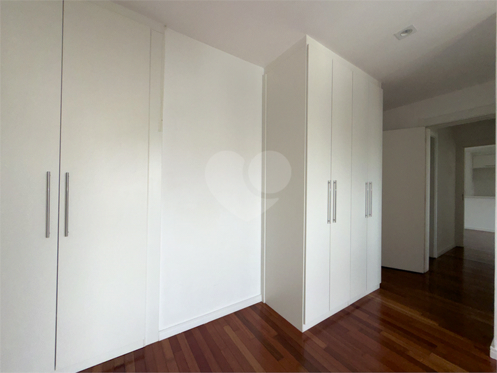 Foto REO1180154