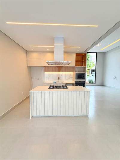 Foto REO1180214